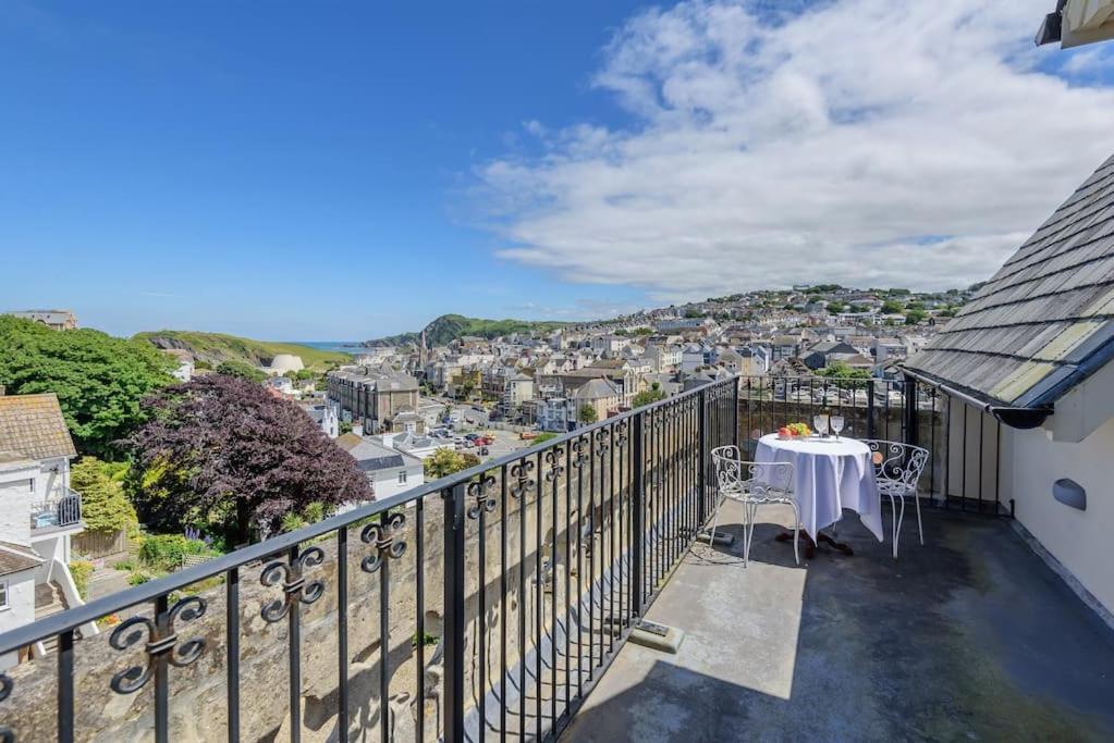 Merlin Court Ilfracombe Extérieur photo
